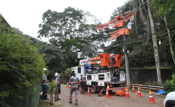  Enel Distribuição Rio registrou mais de 23 mil raios desde sexta-feira (3) na sua área de concessão