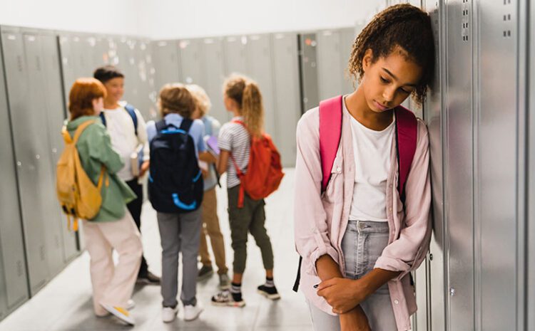 Escolas sob ameaça: especialista alerta sobre a necessidade de frear o ‘efeito contágio’