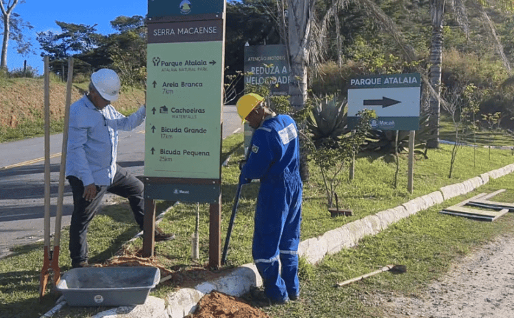 Região Serrana Macaense recebe placas de acesso às cachoeiras