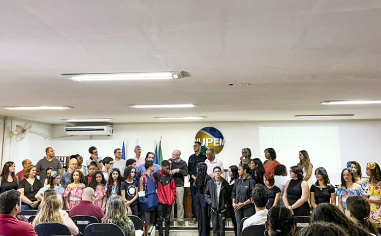  Alunos participam das comemorações dos 29 anos do Nupem