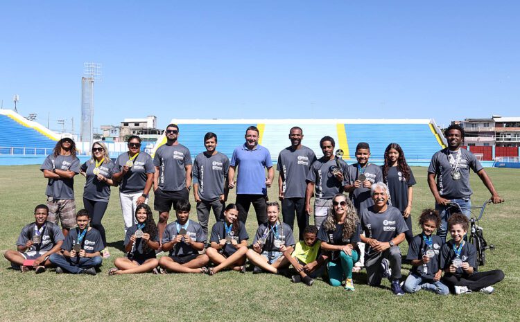 Contemplados pela Bolsa Atleta se destacam em várias competições