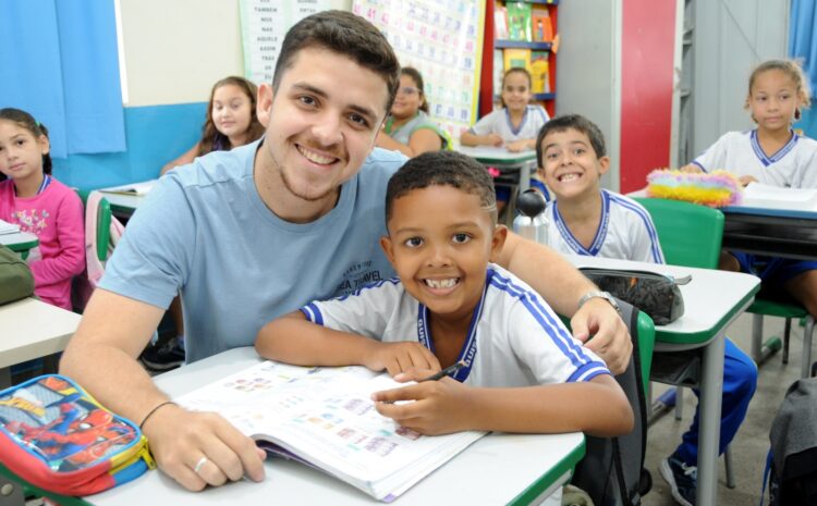  Quissamã garante pagamento do piso nacional aos professores da rede