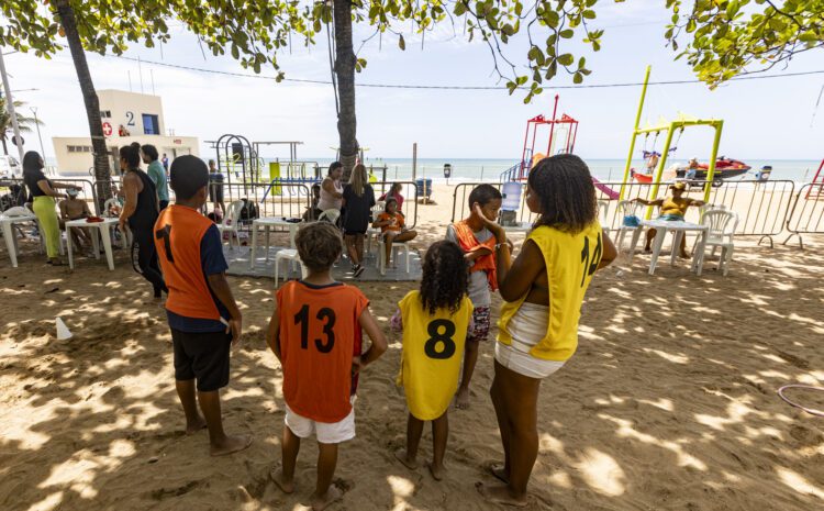  Escola de Verão: Colônia de férias e tenda na praia continuam nesta terça-feira