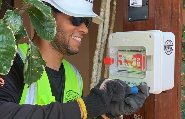  Búzios recebe primeiro eletroponto para recarga de veículos elétricos