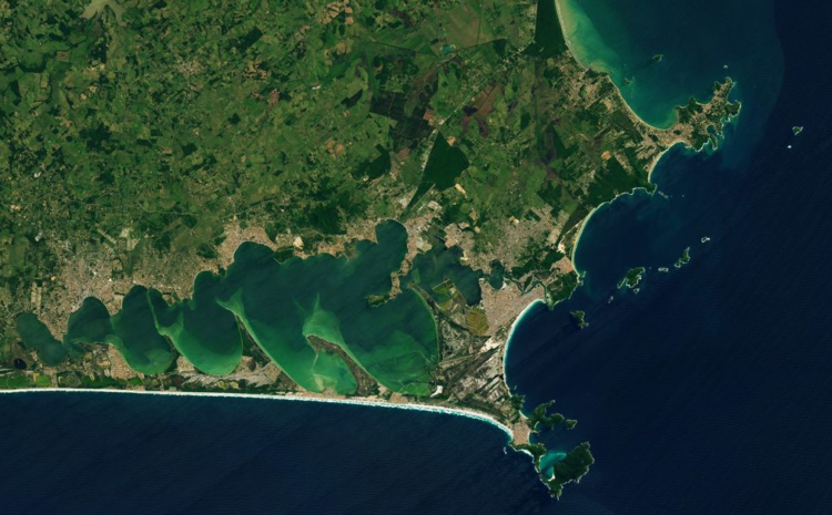 Nasa celebra Dia dos Oceanos com a foto de Cabo Frio