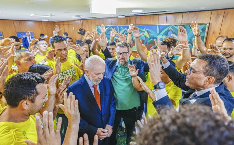 A criação da data comemorativa permitirá celebrar esse estilo de música, além de promover eventos e iniciativas que evidenciem sua influência para aumentar o bem-estar emocional e espiritual dos ouvintes – Foto: Ricardo Stuckert/PR
