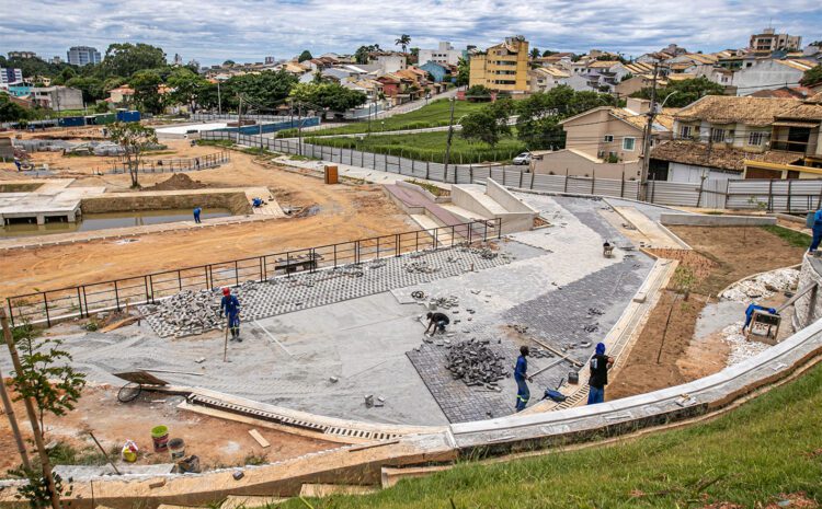 Avanço das obras da praça no bairro São Marcos. Macaé/RJ.