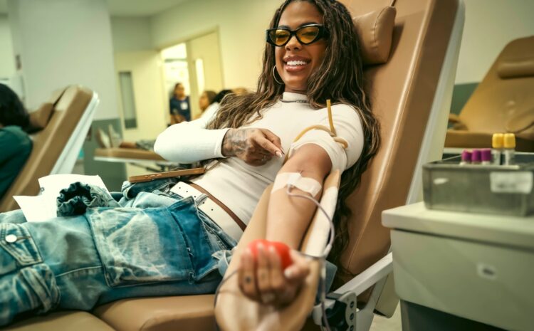  Marvvila incentiva doação de sangue no Hemorio no Dia dos Namorados