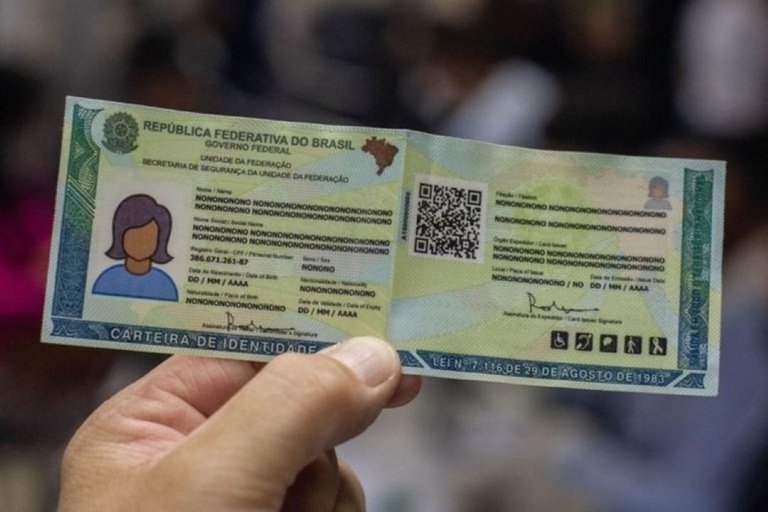 Foto da de modelo da nova carteira de identidade nacional